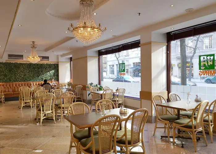 Crystal Plaza Hotel