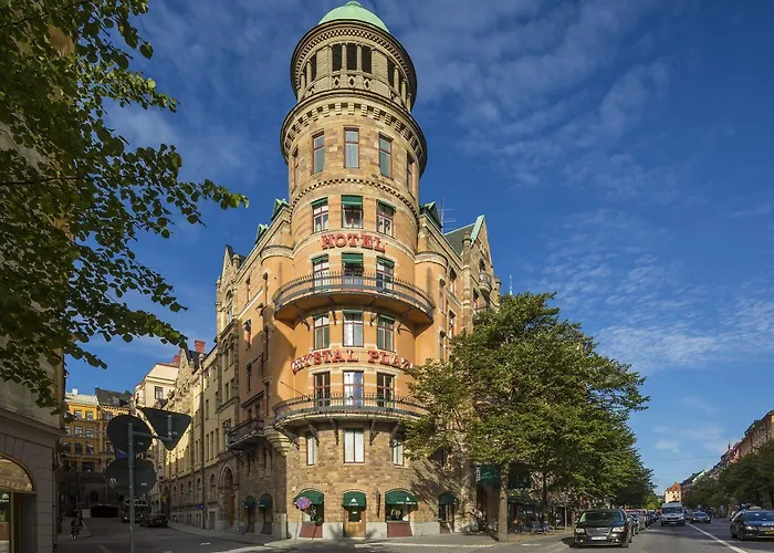 Crystal Plaza Hotel