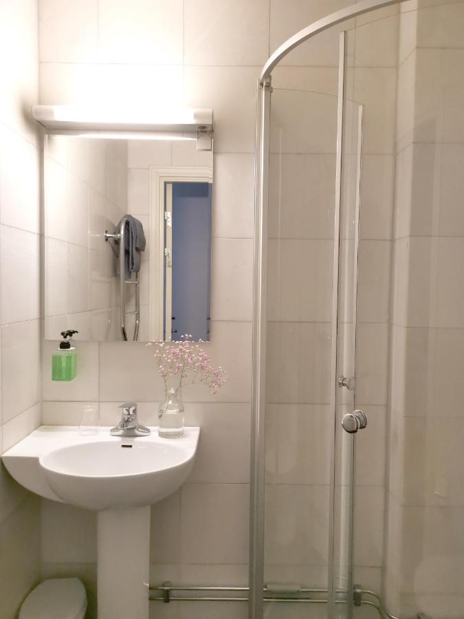 Crystal Plaza 3*