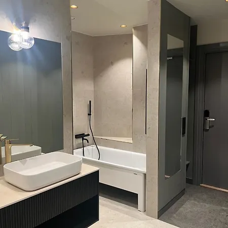 Crystal Plaza Hotel Stockholm Room photo