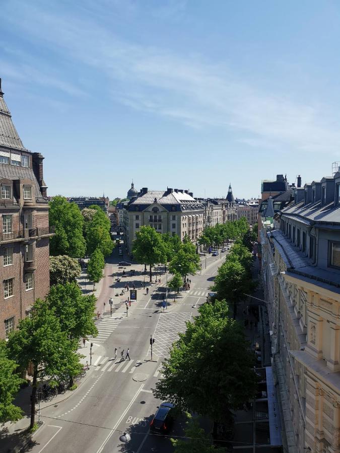 Crystal Plaza Hotel 3*