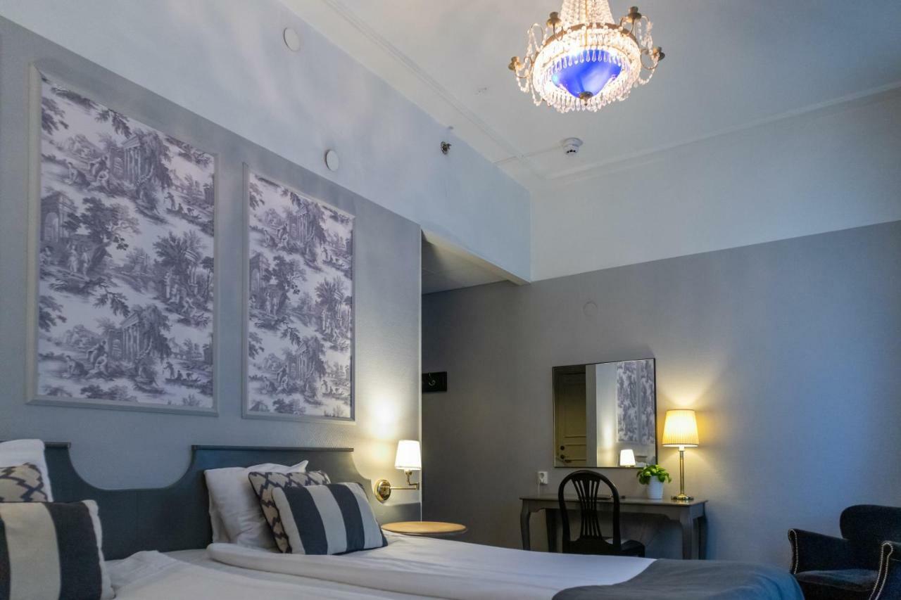 Hotel Crystal Plaza 3*